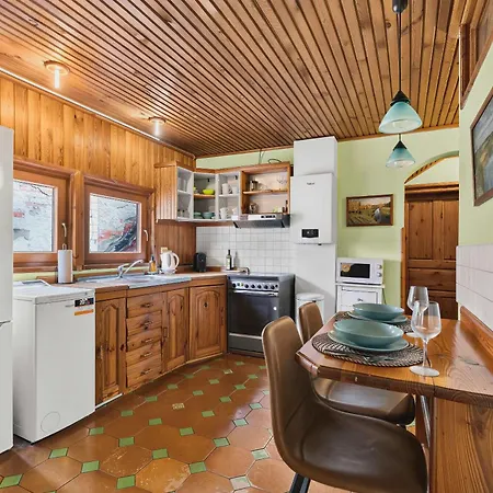 Wooden On Main Shopping Street - Old Town Apartment Pressburg